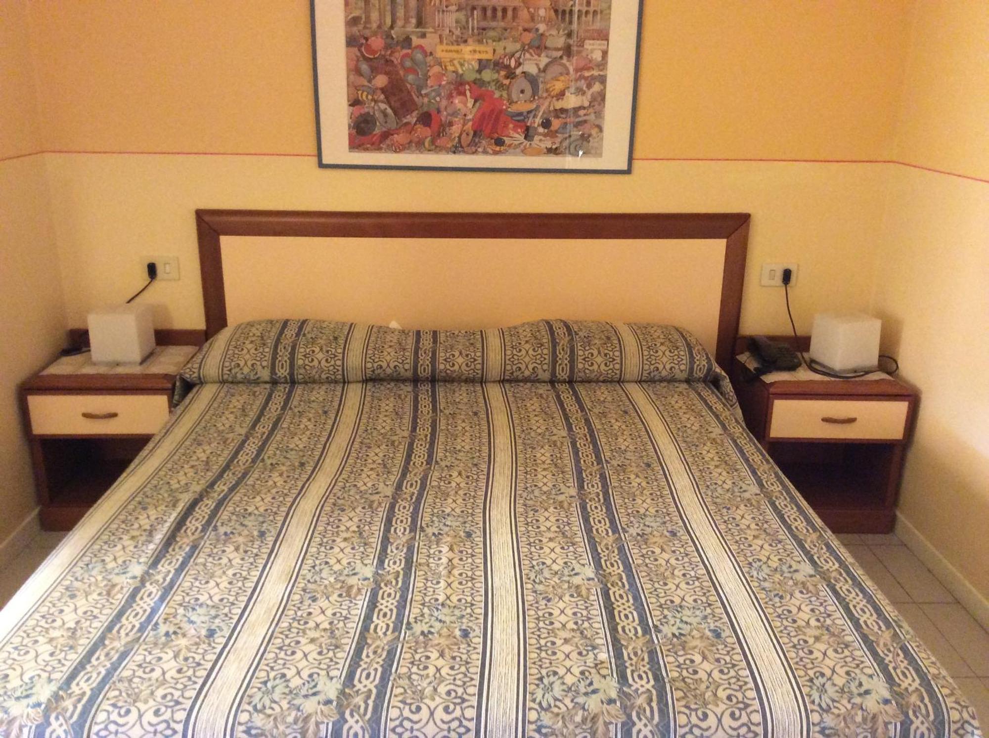 Hotel Le Ginestre 리도디캄파이오레 외부 사진