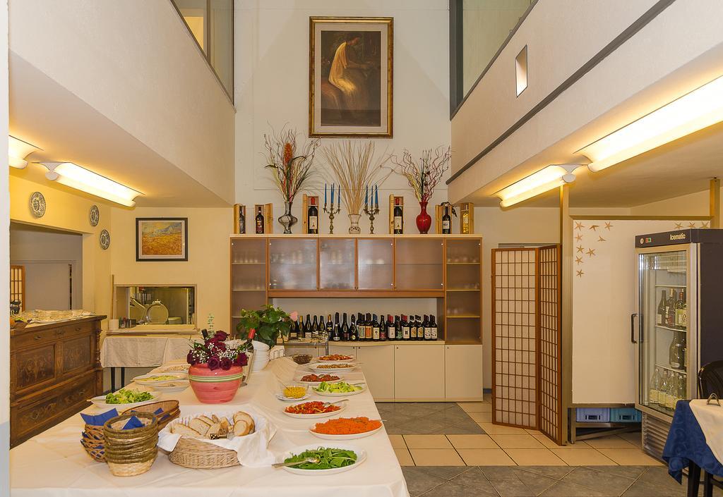 Hotel Le Ginestre 리도디캄파이오레 외부 사진