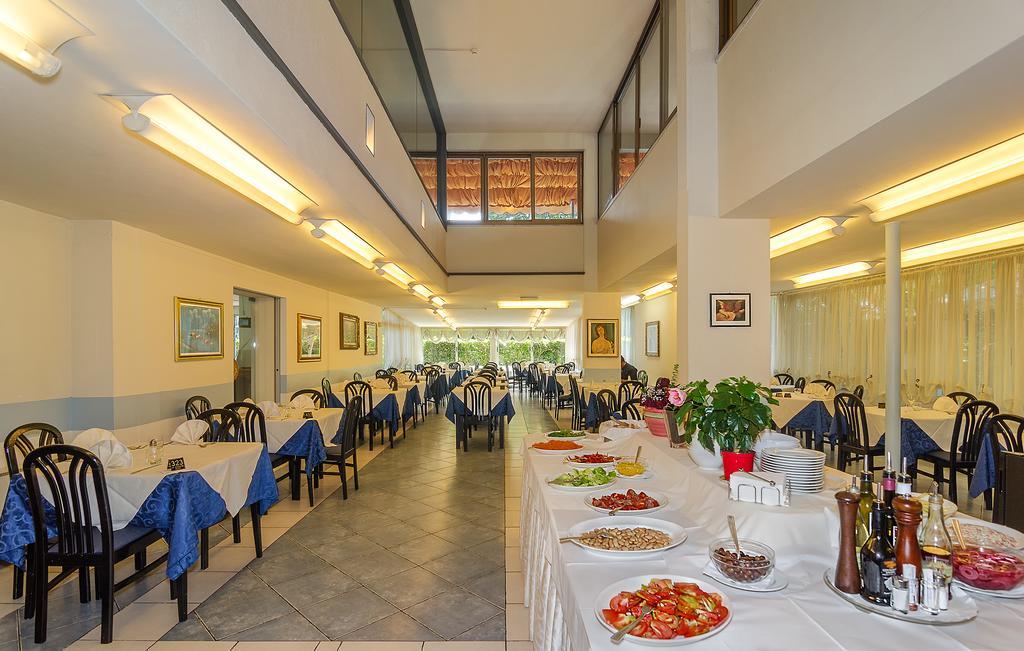 Hotel Le Ginestre 리도디캄파이오레 외부 사진