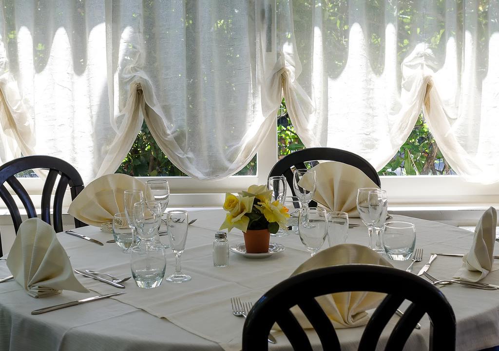 Hotel Le Ginestre 리도디캄파이오레 외부 사진