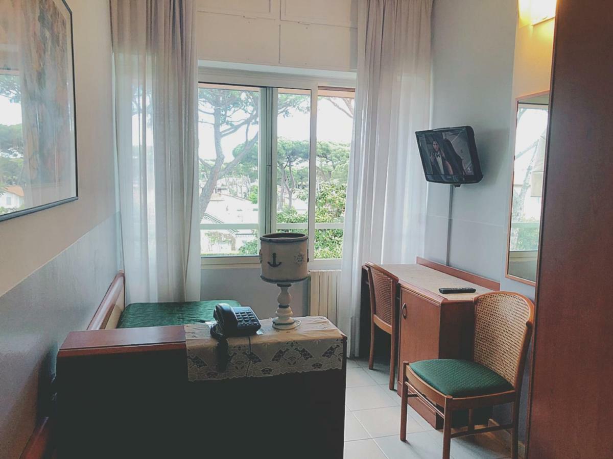 Hotel Le Ginestre 리도디캄파이오레 외부 사진