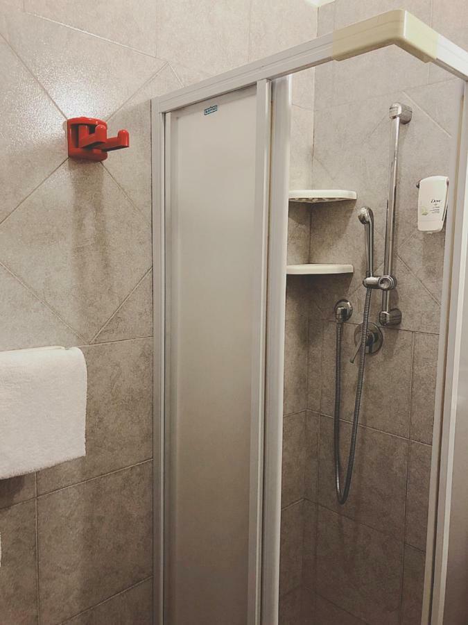 Hotel Le Ginestre 리도디캄파이오레 외부 사진